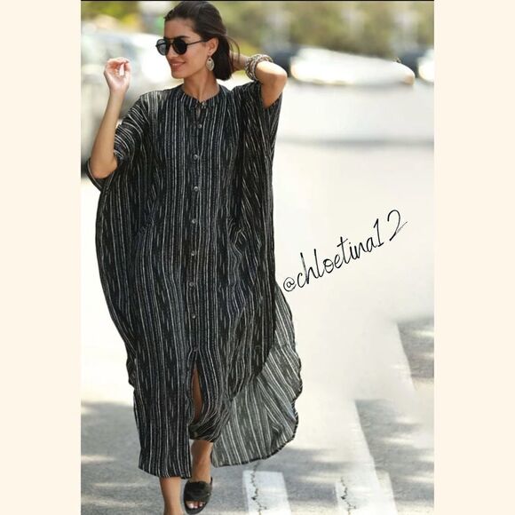 Striped Kaftan In Black - Picture 1 of 8
